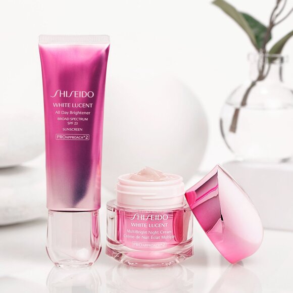 Shiseido White Lucent Spf 23 Moisturizer 1.8 oz Broad Spectrum Sunscreen - Picture 4 of 4